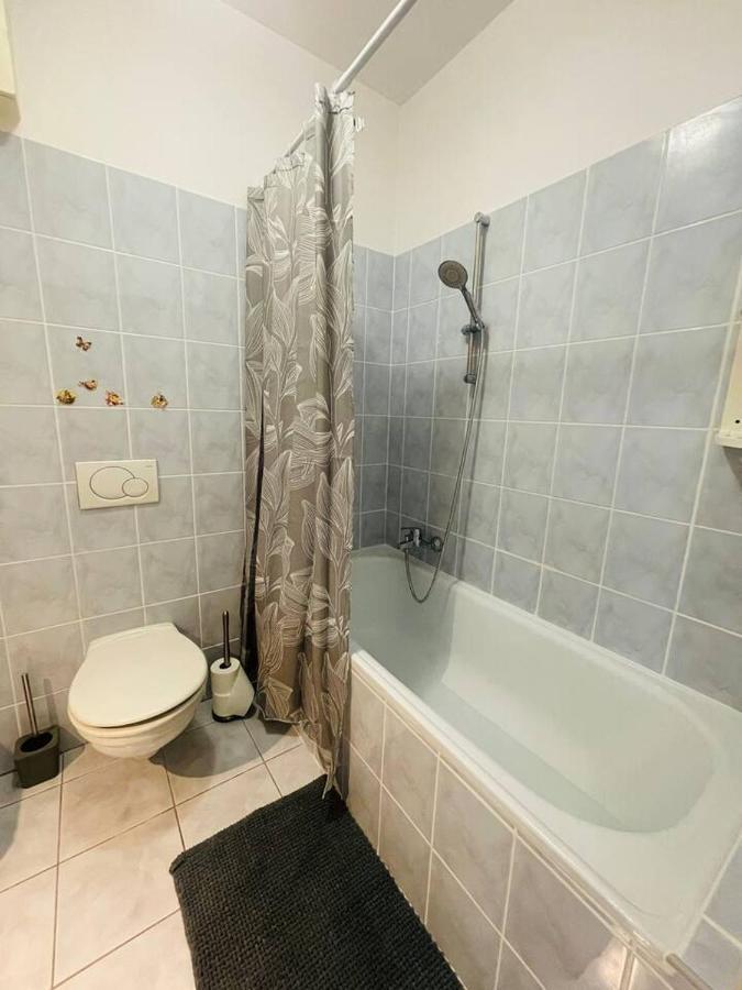 Central Studio Close To Andrassy Avenue For 4 Persons Budapest Eksteriør billede